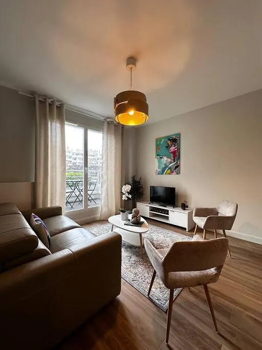 Appartamento T2 Balcon 3 Mn A Pied Metro8 Et T3 Parigi 0*,