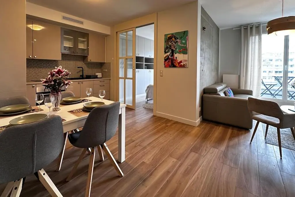 Appartamento T2 Balcon 3 Mn A Pied Metro8 Et T3 Parigi
