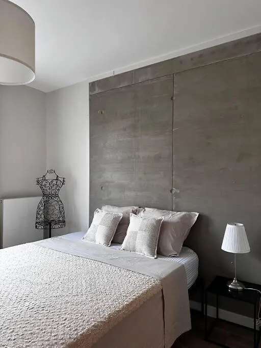 T2 Balcon 3 Mn A Pied Metro8 Et T3 Apartment Paris France
